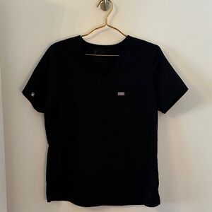 Figs Women's Short Sleeve Scrub Top - Black